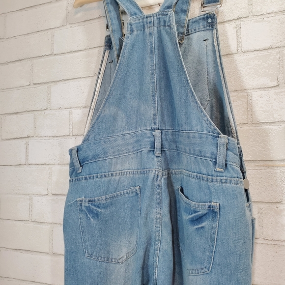 ✔️Distressed jean bib overalls - Picture 7 of 15